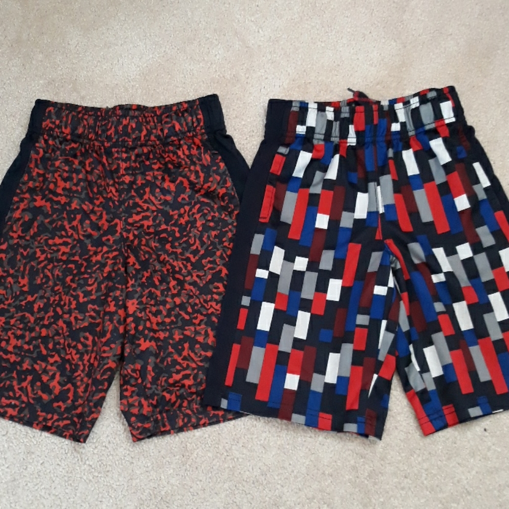 Two Gymboree Boy's Shorts Size S(5/6)